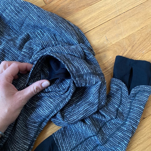 Lululemon Base Runner 1/2 Zip
Heather Herringbone - Picture 6 of 6